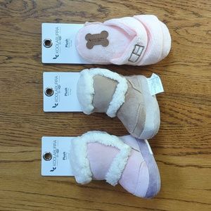 NWT Set Of 3 Ugg Faux Shoe Dog Toys Koolaburra Ugg Boots And Sandal Dog Toy